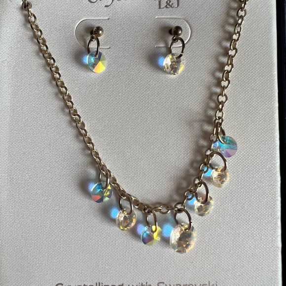 Vintage Swarovski crystal and silver plated necklace and earring set - Picture 1 of 7